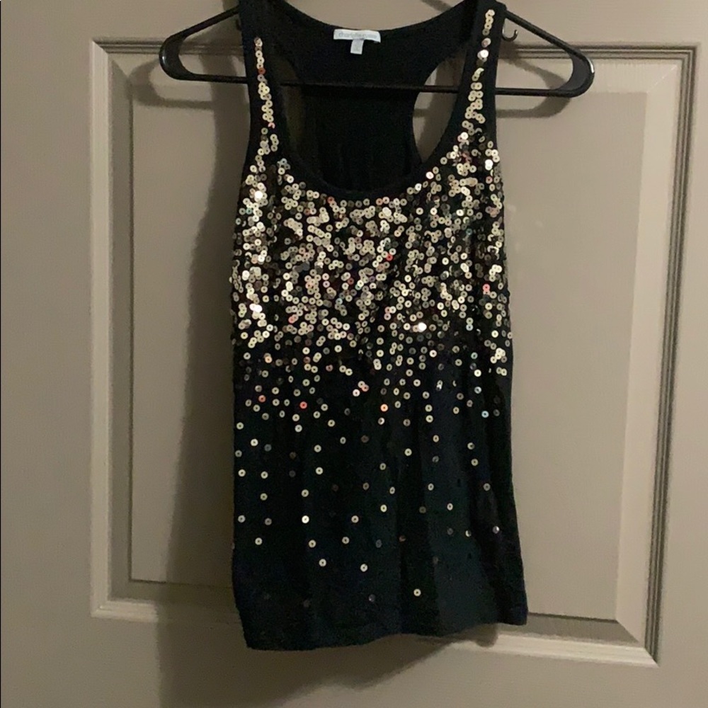 Sequenced black tank top
